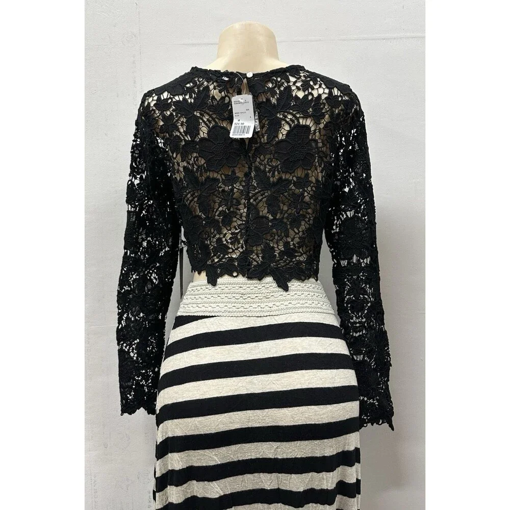 Forever 21 women size M black crochet long sleeve crop top